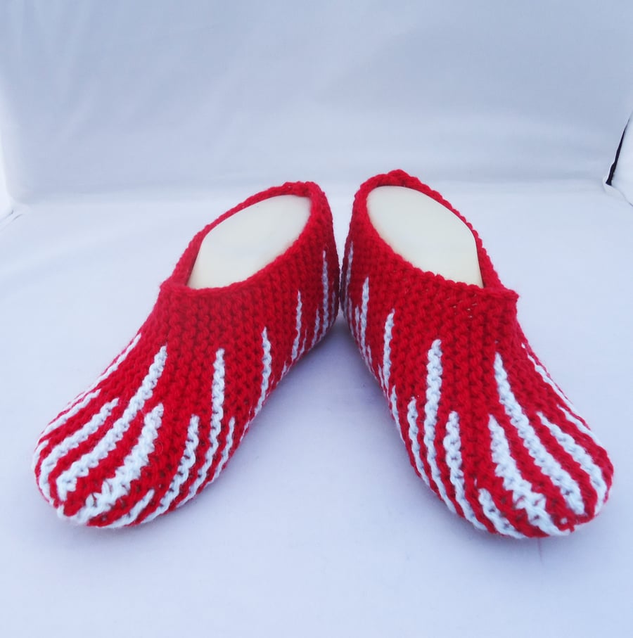 Women Hand Knit Slippers, Indoor Slippers, Stripe Slippers,Red and Blue Slippers