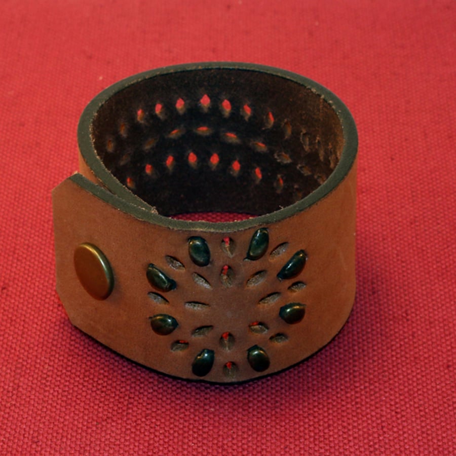 46 - PIERCED AND BEADED BROWN LEATHER BRACELET