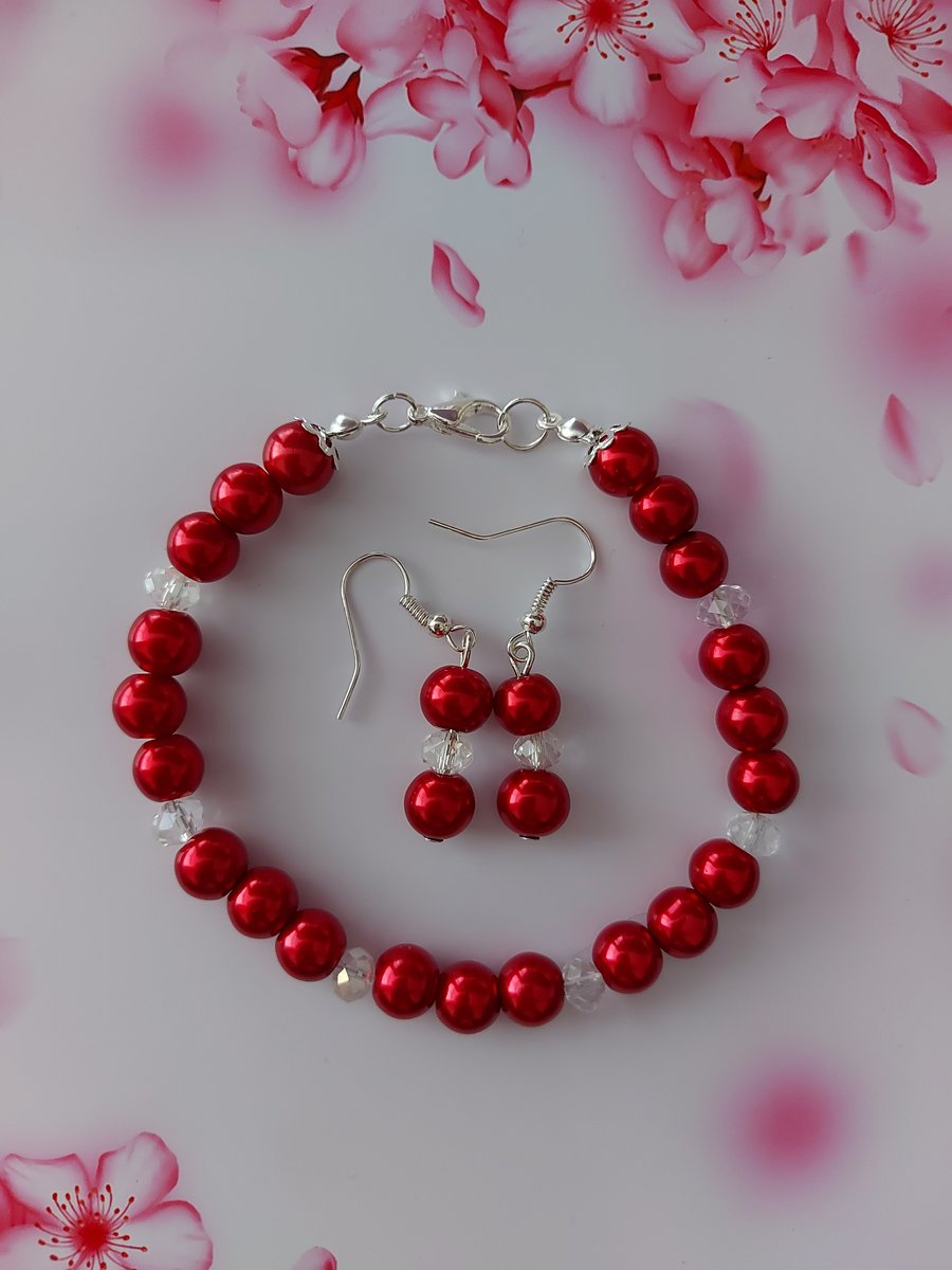 8mm Red Glass Pearl & Crystal Bracelet & Earrings Set in Card Gift Box