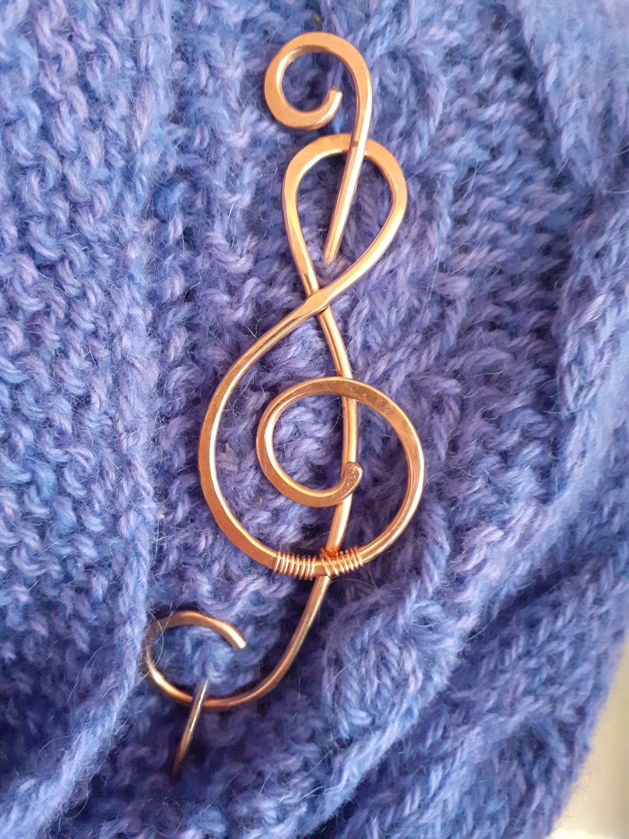 Celtic musical inspired copper shawl brooch