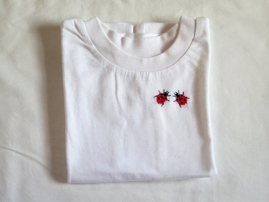 Ladybird T-shirt age 3-4