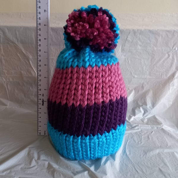 Soft & Warm Woolly Bobble Hat (multi-coloured) – one size, to fit adult 