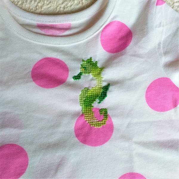 Seahorse T-shirt age 0-3 months, hand embroidered