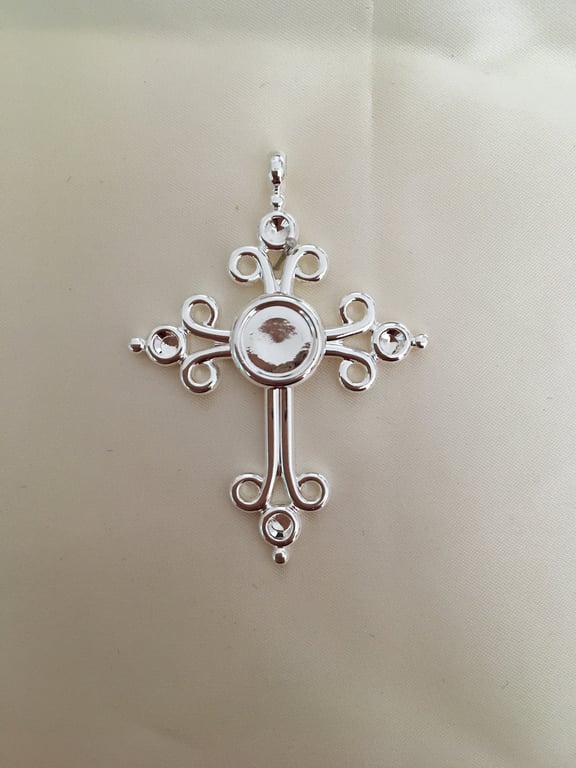 Large Cross Pendant Setting - S23