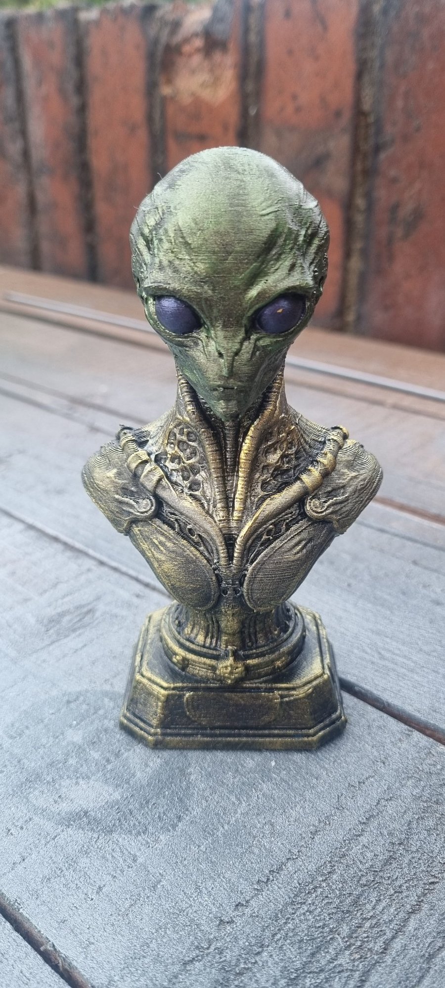 Alien figurine
