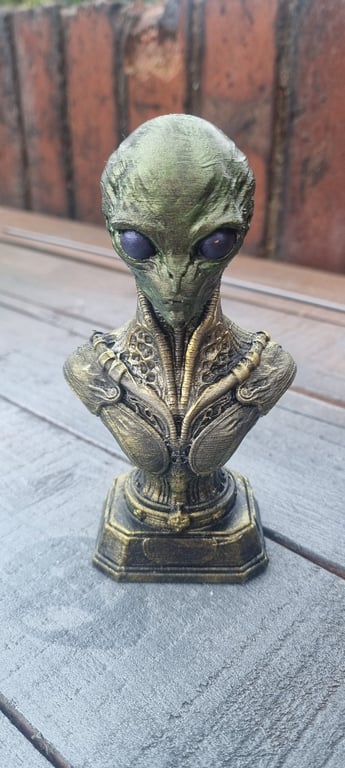 Alien figurine