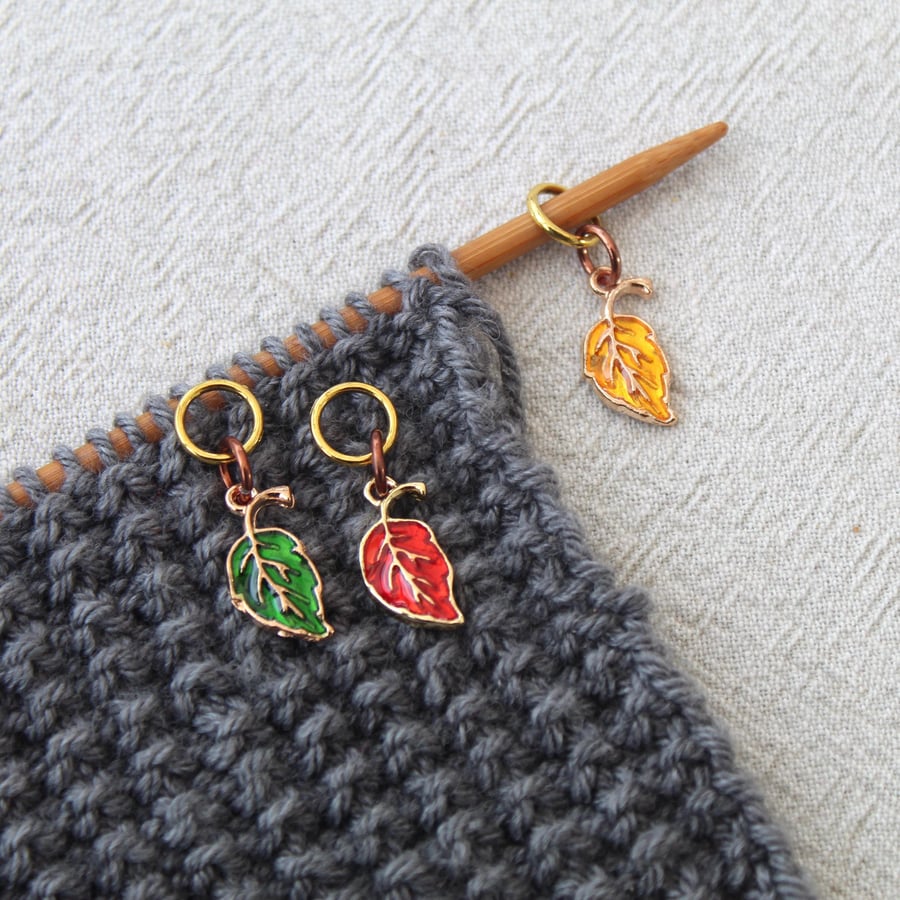 FALLING LEAVES snag free stitch marker for knitting. Set of 3