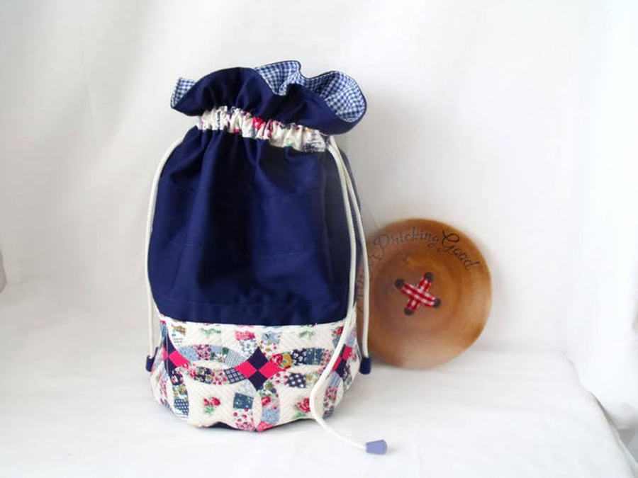 faux patchwork crochet yarn bag and hook storage, blue