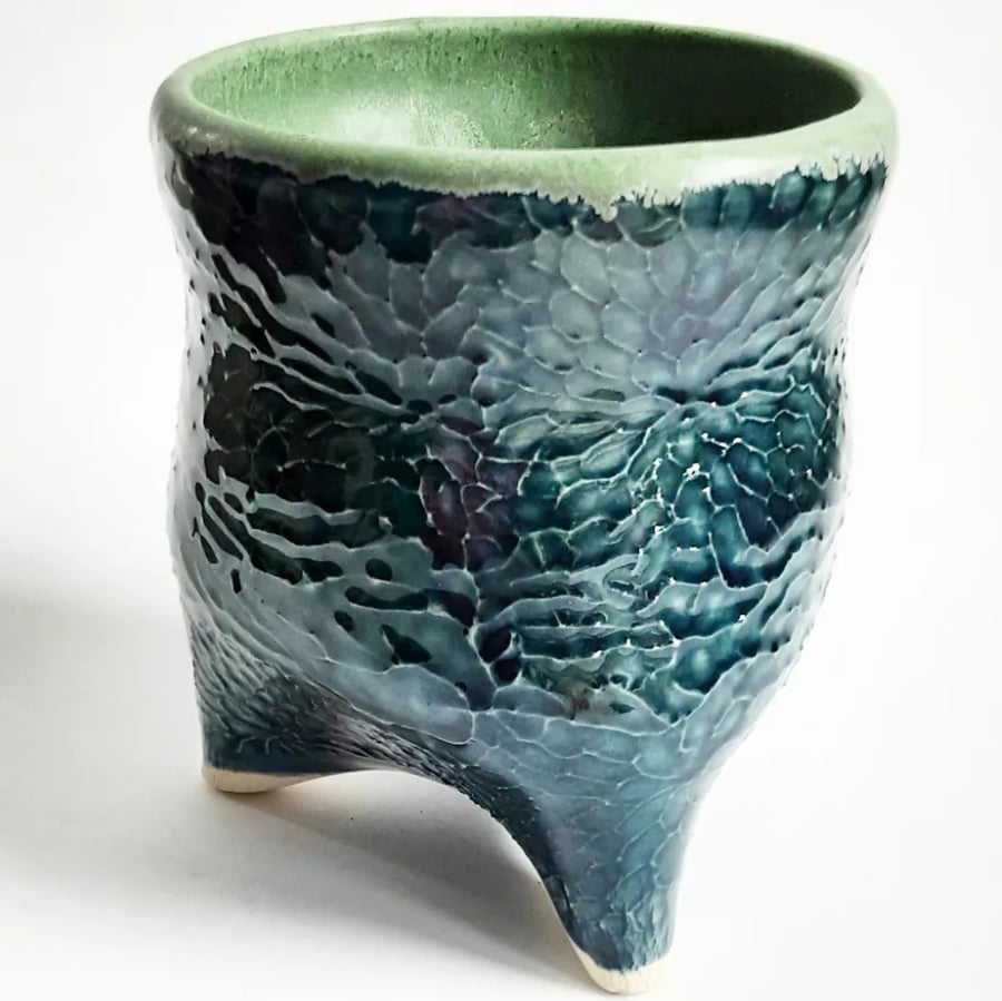 Three Legged Houseplant Holder 