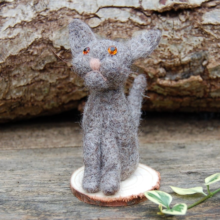 Needle felt grey cat, collectable animal sculpture, ornament or decoration