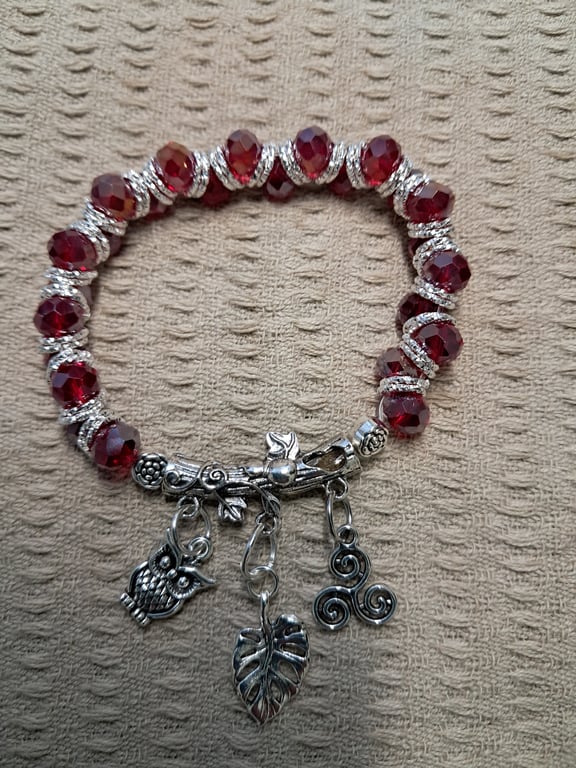 Stretch Red Rondelle Chevron Bracelet 