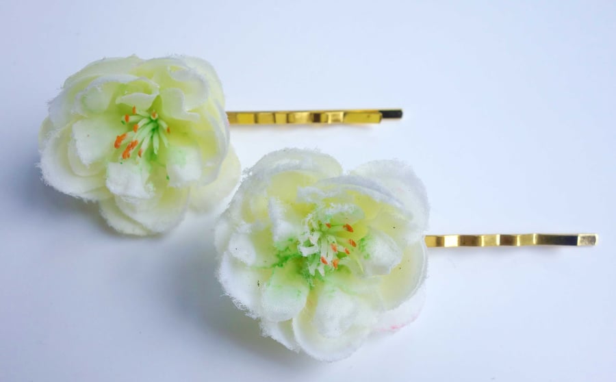 Silk Flower bobby pins - Apple Blossom
