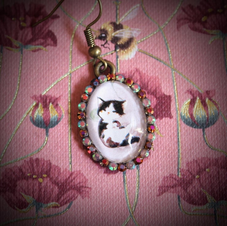 The Little Treasure Earrings - Tea Rose Edition - Folksy