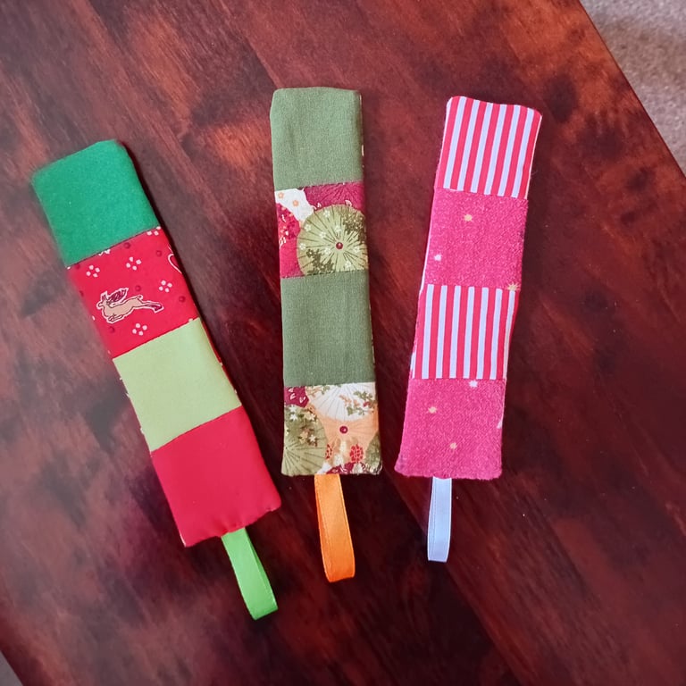 3 Christmas fabric patchwork bookmarks. Postage included.