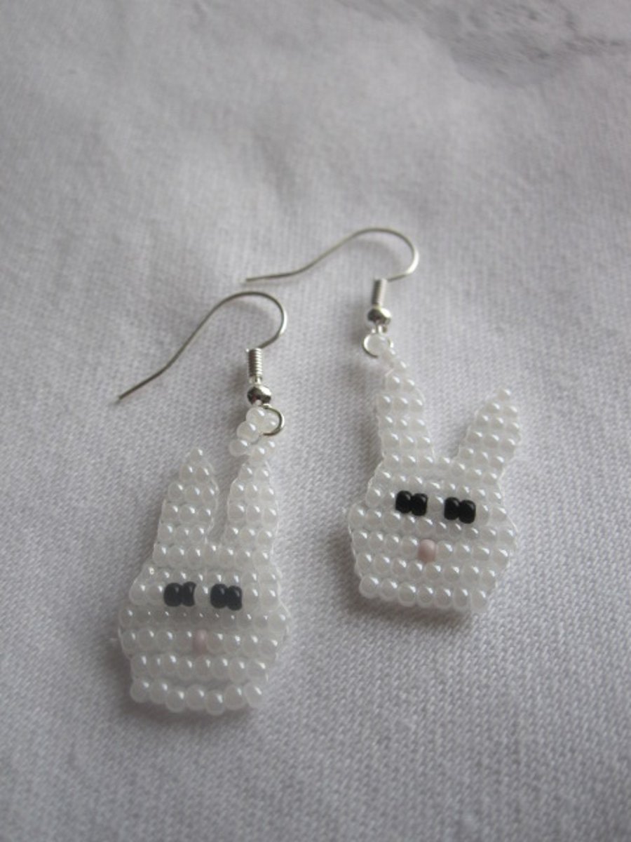 Easter Bunny Beadwork Earrings (1)