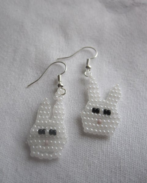 Easter Bunny Beadwork Earrings (1)