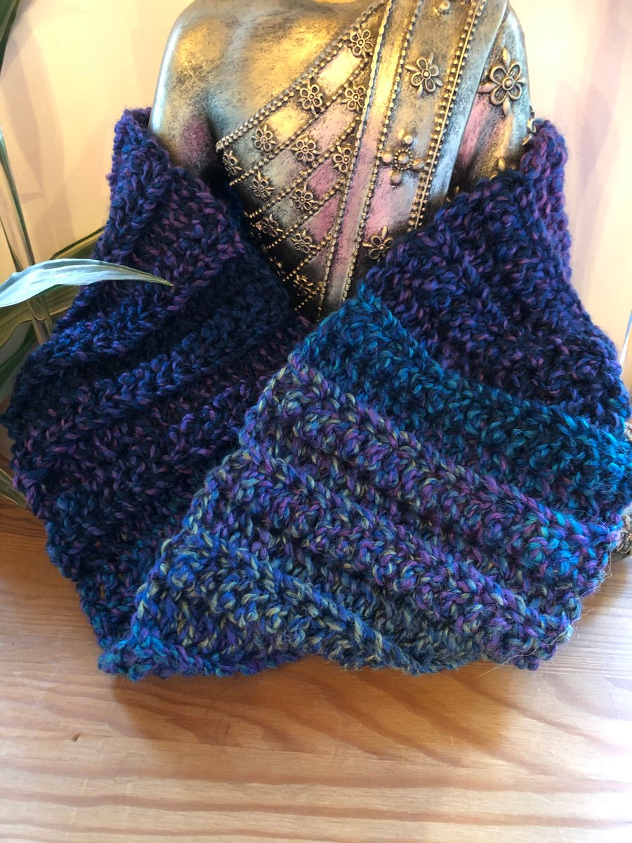Midnight Romance Cowl