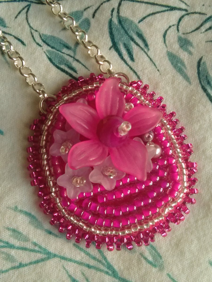 Flower basket pendant