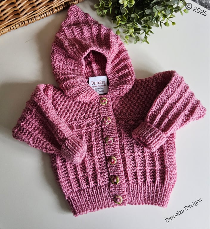 Designer Baby Girls Hooded Jacket 50% Marino Wool Hand Knitted 3-9 months 