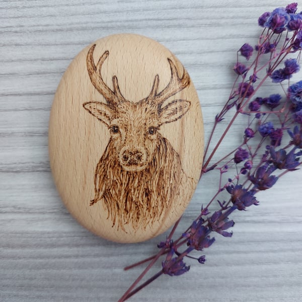 Stag pyrography wood pebble 