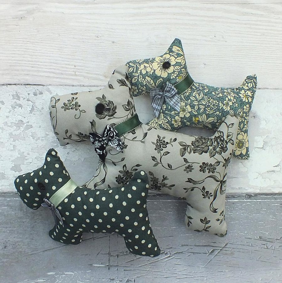 Soft Stuffed Scottie Dogs - Mum and 2 Pups