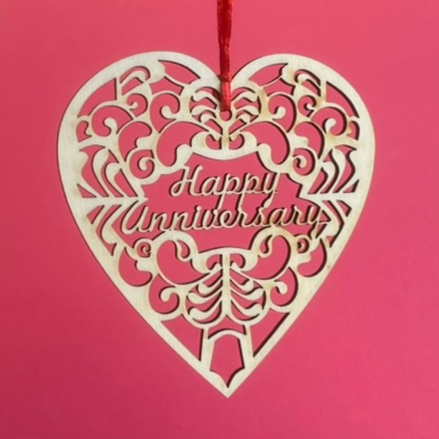 'Happy Anniversary' heart (medium)