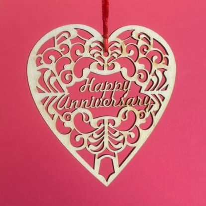 'Happy Anniversary' heart (medium)