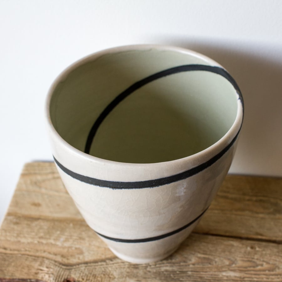Ceramic Green and White Spiral Design Vase 