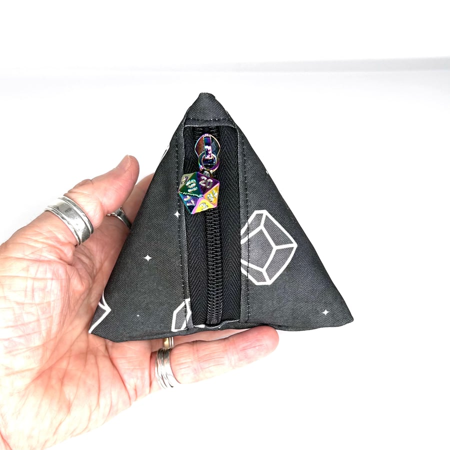 Dice bag for dnd role playing games, D4 shape, die print on dark background..