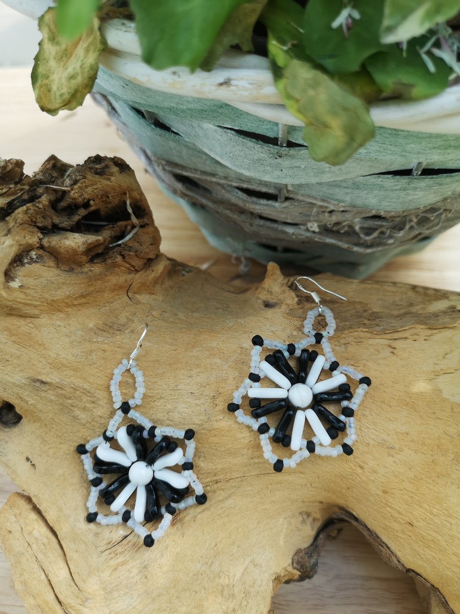Sterling silver black and white seed beaded earrings with howlite