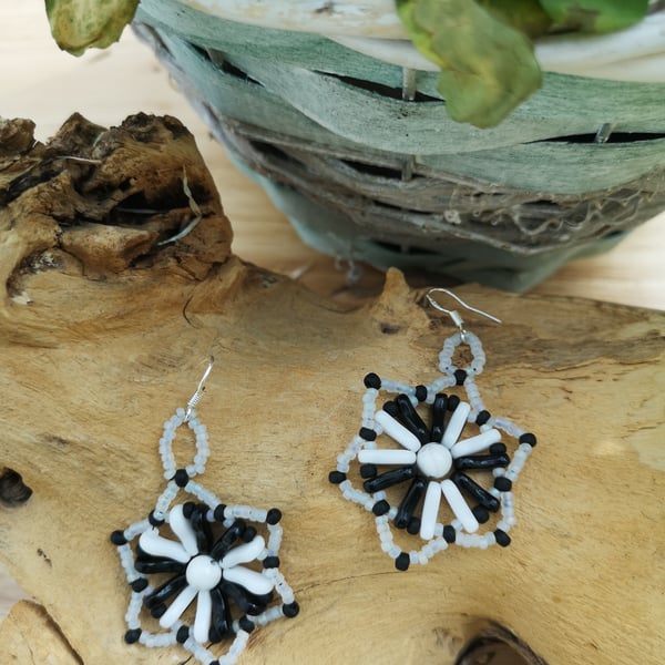 Sterling silver black and white seed beaded earrings with howlite