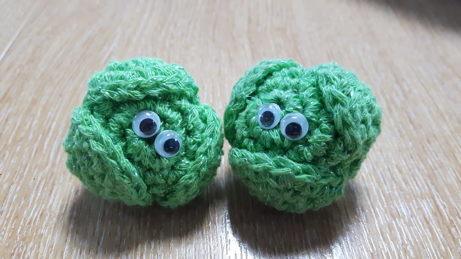 Sparkly Crochet Christmas Sprouts