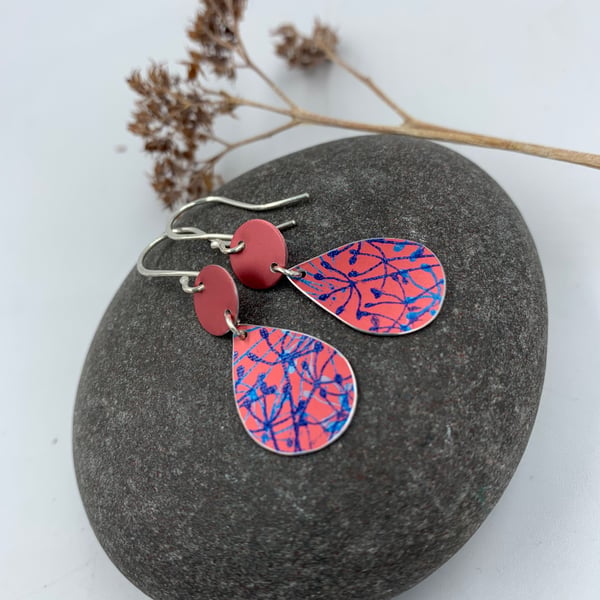 Red aluminium cow parsley tear drop earrings