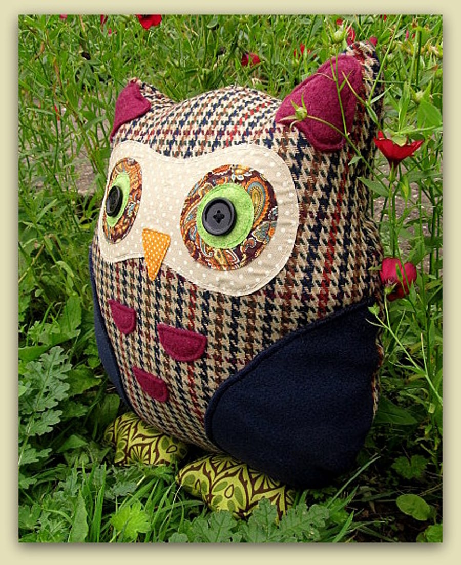 Owl Cushion  Hector