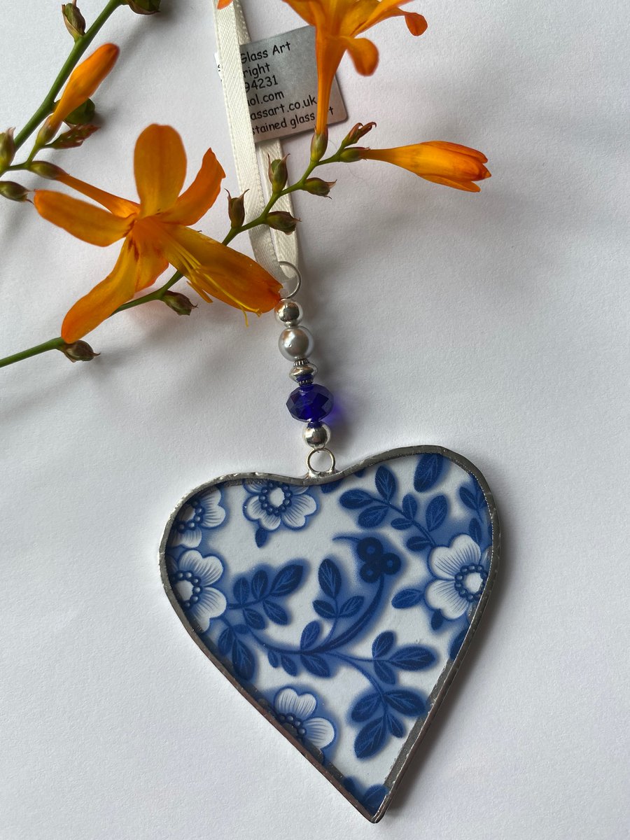 Stained Glass Ribbon Heart Suncatcher Decoration 