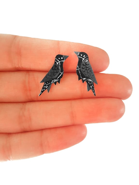 Raven Stud Earrings - Handpainted - Crow bird Earrings