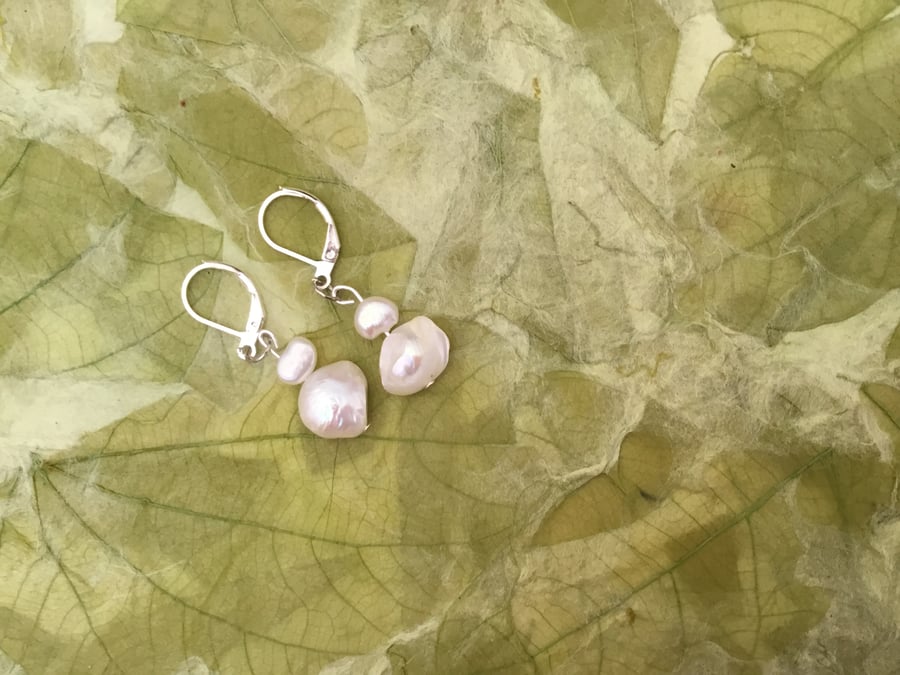 Pretty pearl earrings