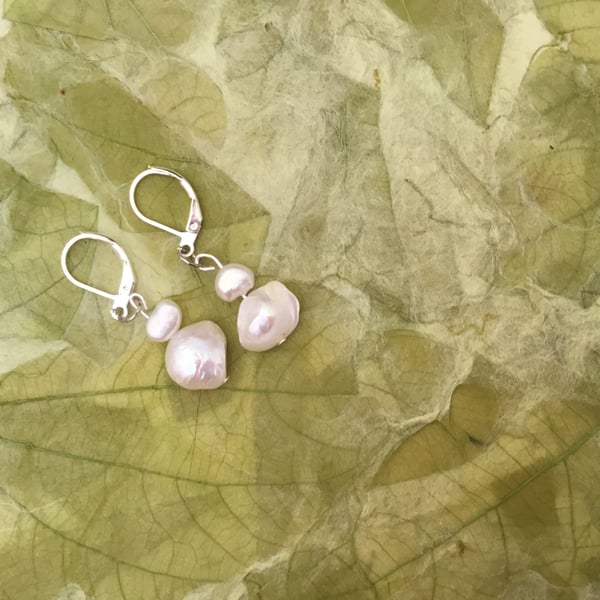 Pretty pearl earrings