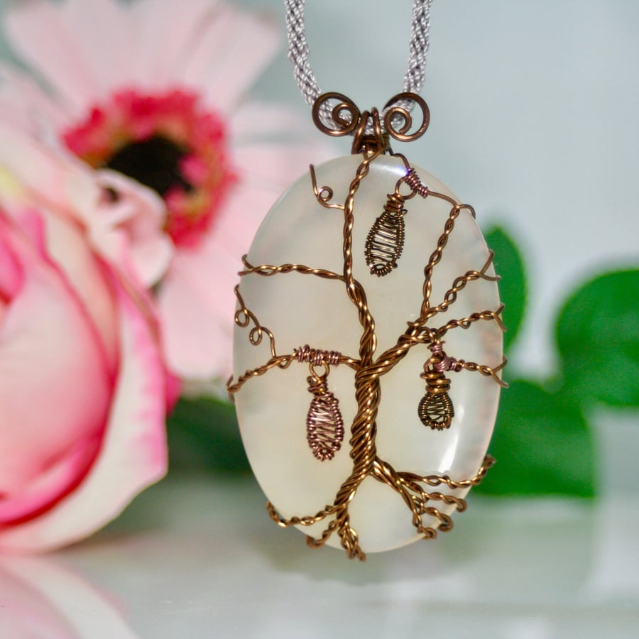 Tree of life agate pendant