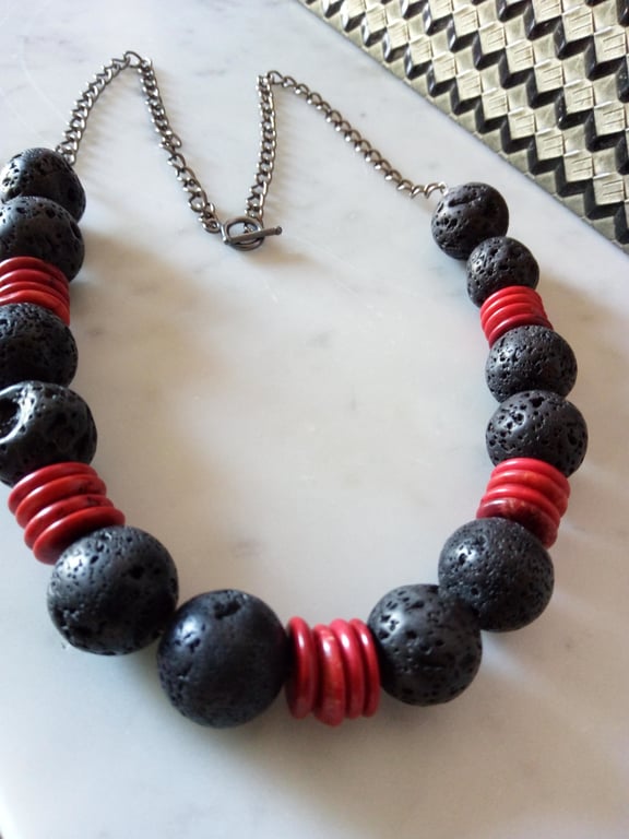 SALE - BLACK LAVA AND RED MAGNASITE NECKLACE - LAVA NECKLACE  - FREE UK SHIPPING