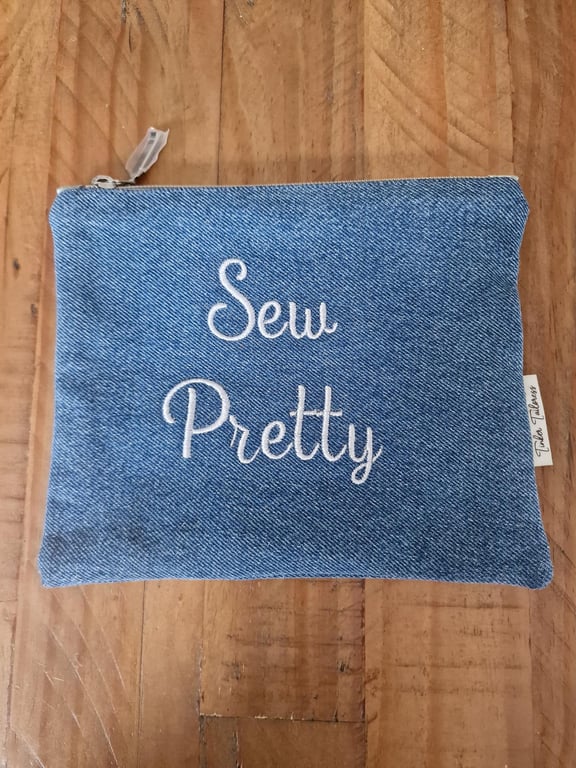 Handmade 'Sew Pretty' Upcycled Denim Zipped Purse