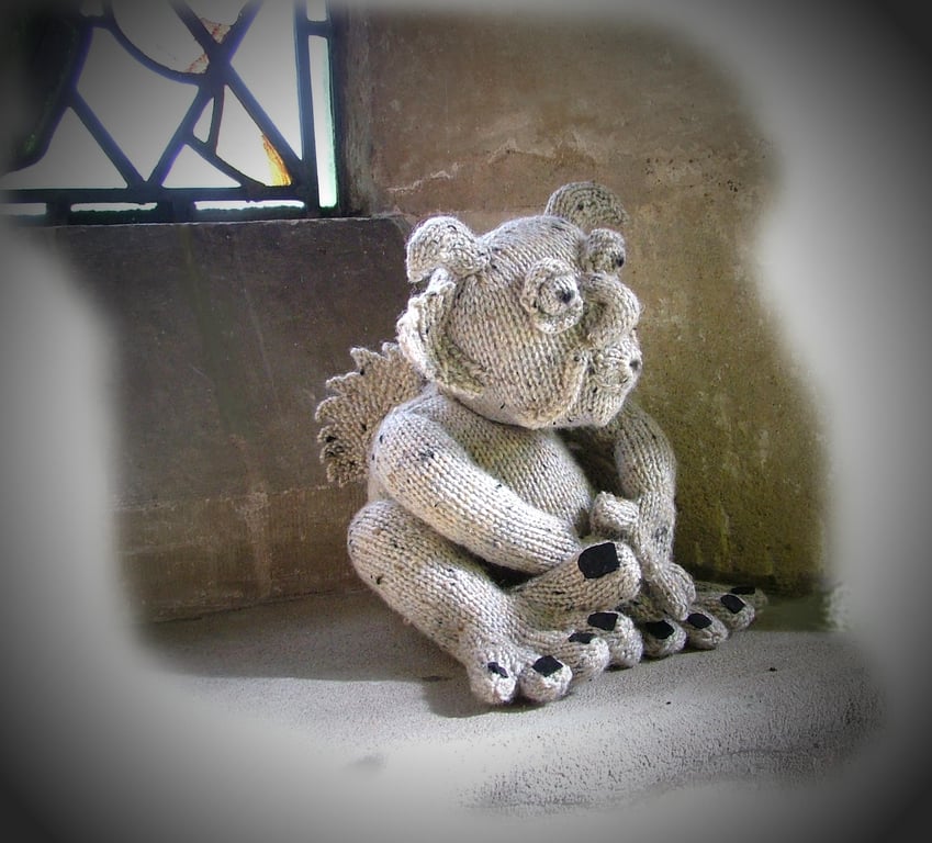 PERCY PENDRAGON gargoyle toy knitting pattern