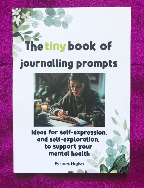 The Tiny Book of Journalling Prompts, A6 booklet