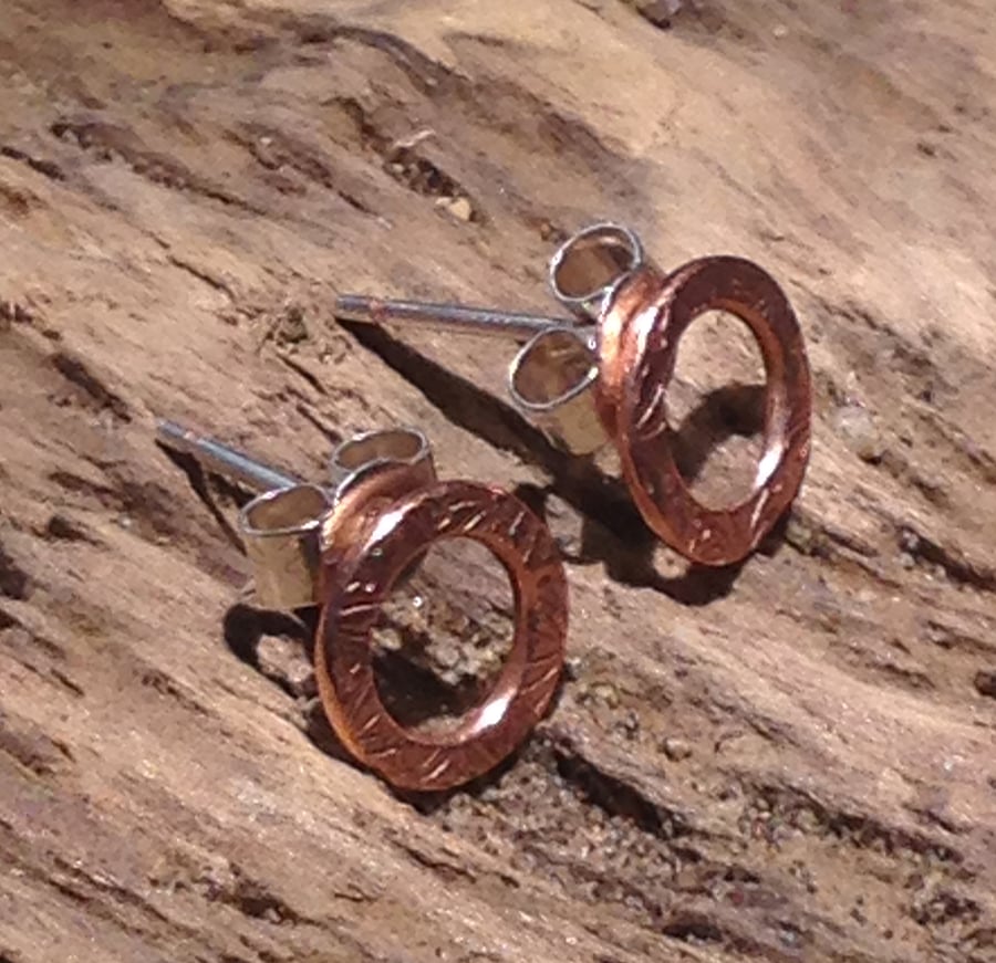 Copper Circular Earrings (ERCUSTHP5) - UK Free Post