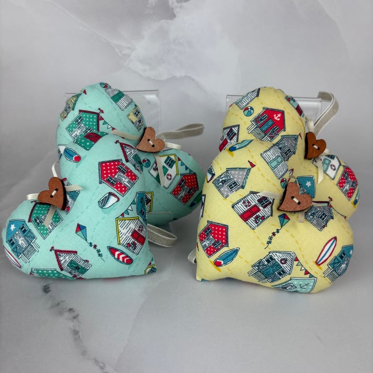 Handmade beach huts hanging heart set with loop button and ribbon trim 2 options
