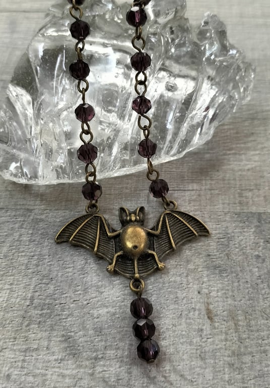 HN8 Purple beaded bat necklace