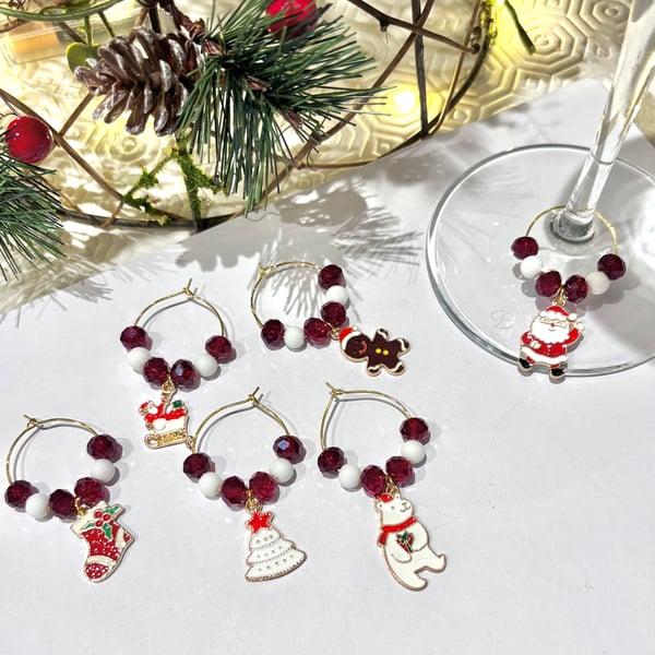 Christmas Wine Glass Charms, Red and White.