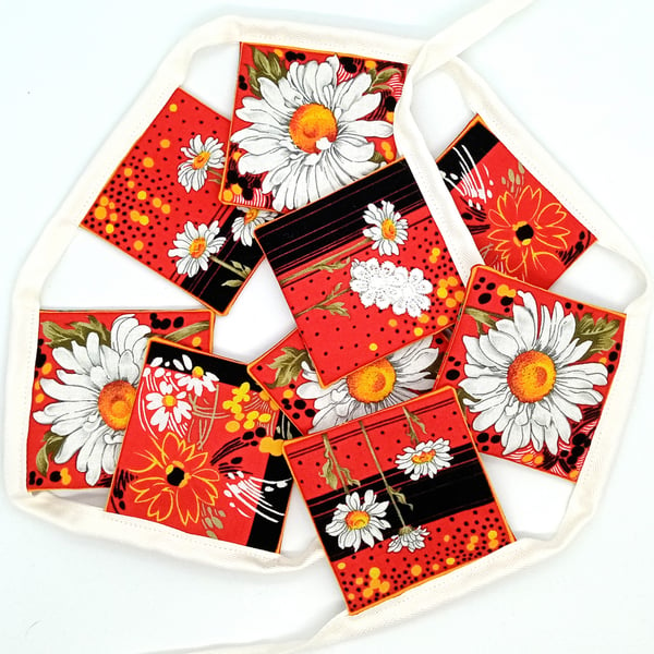 Daisy summer house bunting 271HF