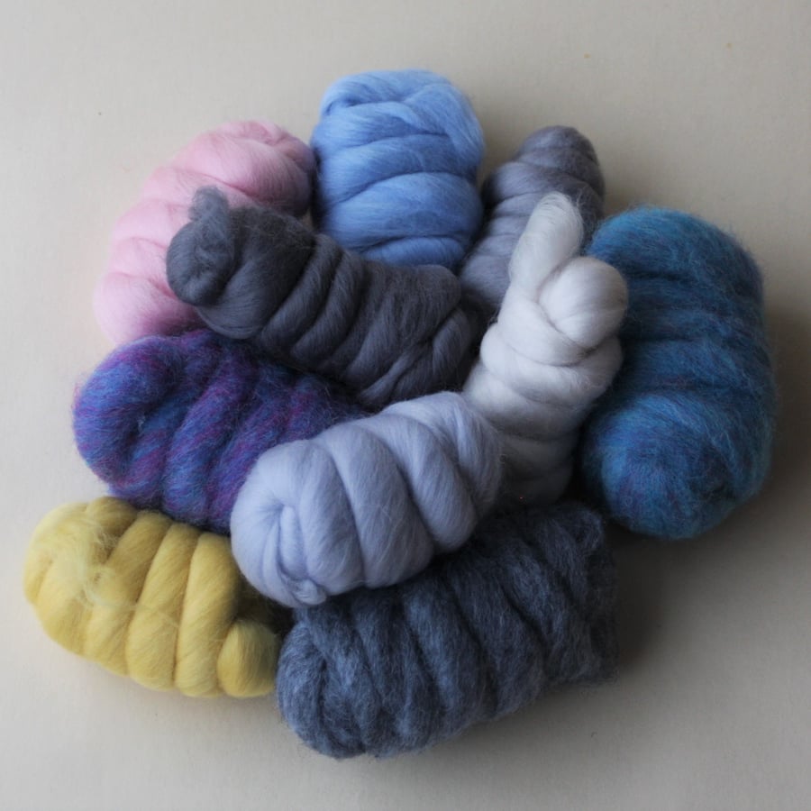 "AIR" Wool Pack - 250g of merino and corriedale wool in light airy tones