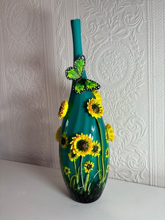 Sunflowers in bloom by Andrew Jenkins 